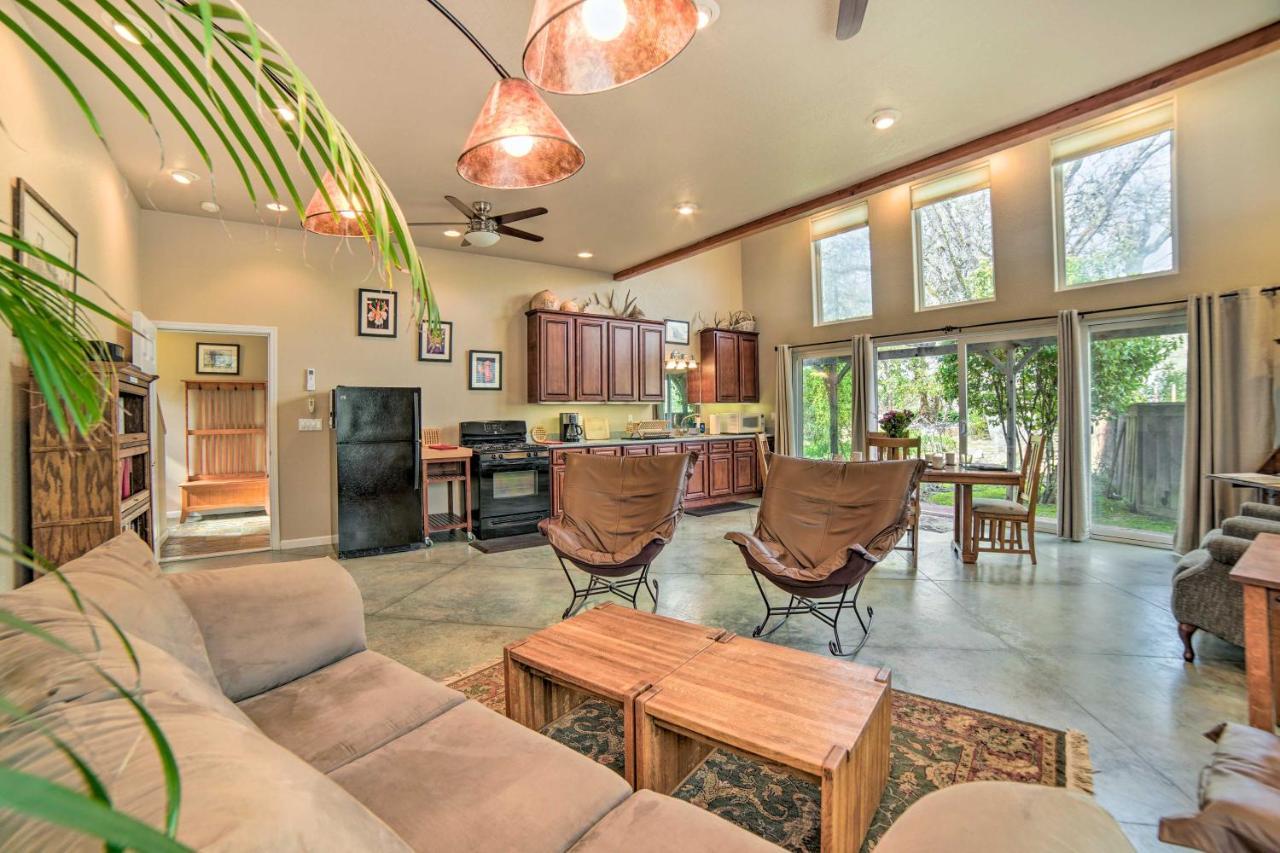 Hilltop Loft Ukiah Vacation Rental! Εξωτερικό φωτογραφία